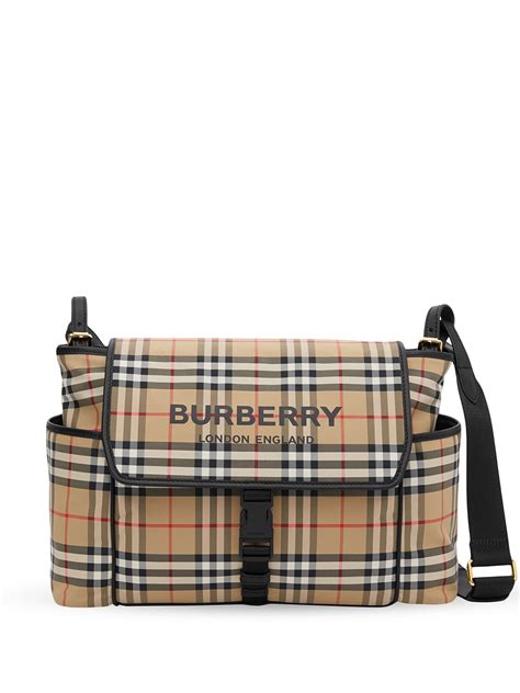 burberry luiertas|burberry signatures for men.